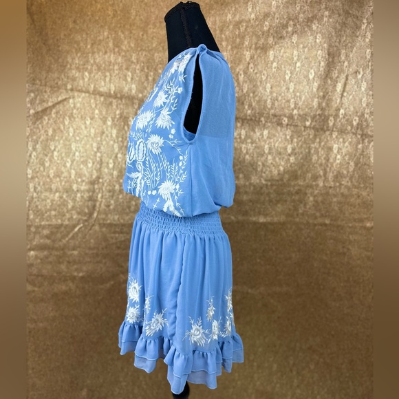 🌸🌼 Free People Garden Sky Blue Embroidered Dress. Size XS. NWT - Picture 2 of 9